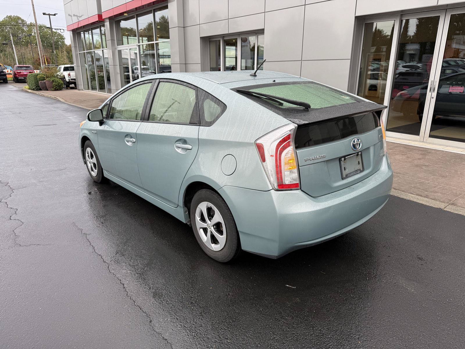 Used 2013 Toyota Prius Two FWD image 3