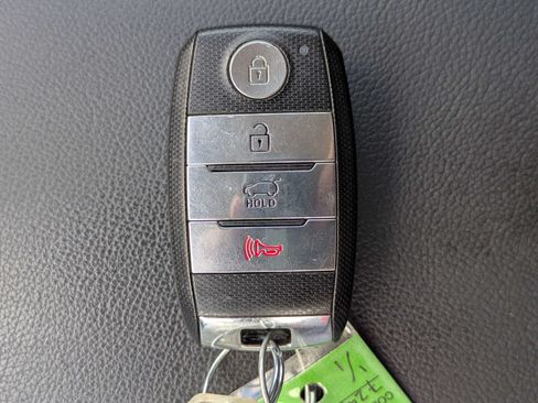 Used 2020 Kia Sportage EX FWD image 35