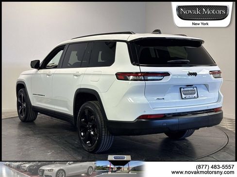 Used 2023 Jeep Grand Cherokee L Laredo image 5