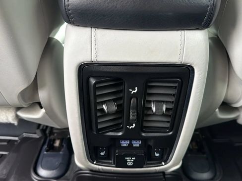 Used 2017 Jeep Grand Cherokee Summit AWD/4WD image 28