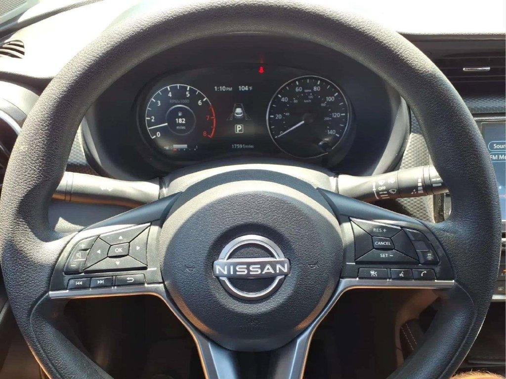 Used 2024 Nissan Kicks SV FWD image 15