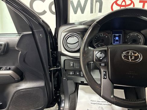 Used 2021 Toyota Tacoma TRD Sport w/ Technology Package AWD/4WD image 25