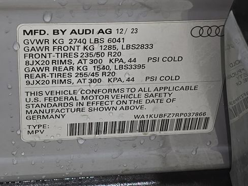 Used 2024 Audi Q4 e-tron Premium w/ Convenience Package AWD/4WD image 34