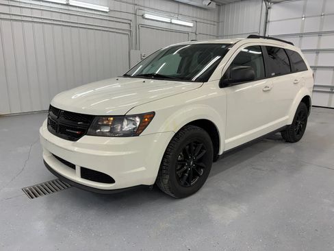Used 2020 Dodge Journey SE w/ Blacktop Package FWD image 10