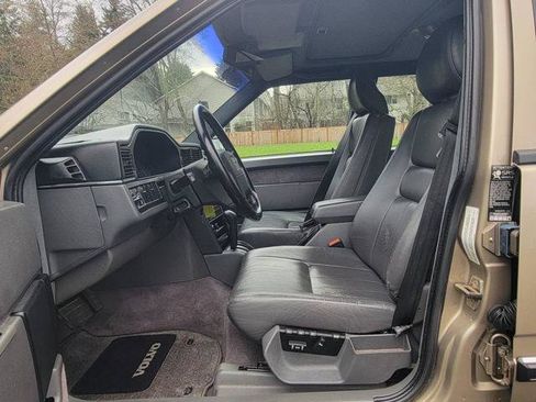Used 1994 Volvo 960 Sedan image 11