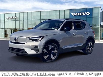 New 2025 Volvo EX40 Core w/ Climate Package