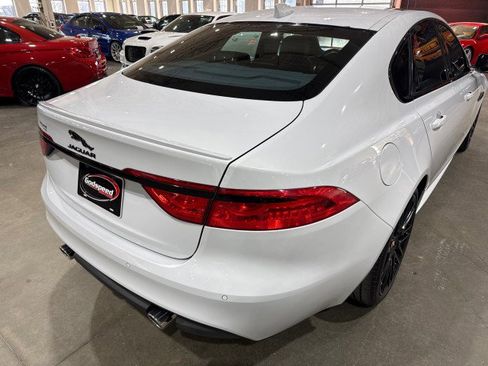Used 2016 Jaguar XF R-Sport image 43