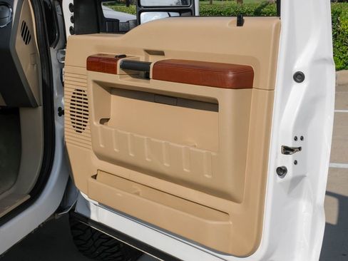 Used 2012 Ford F250 King Ranch w/ FX4 Off Road Pkg image 42