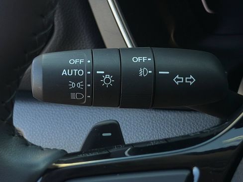 Used 2025 Honda Pilot Touring image 24