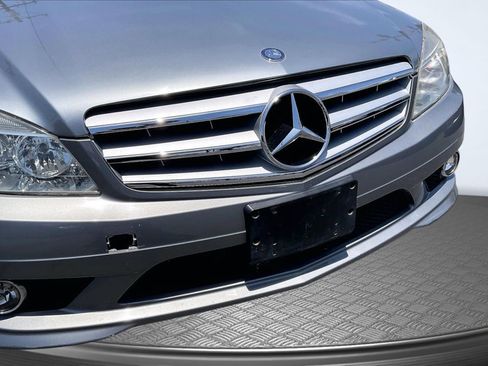 Used 2010 Mercedes-Benz C 300 Sedan image 28