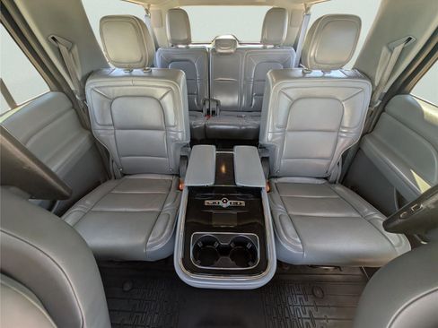 Used 2019 Lincoln Navigator L Reserve w/ Cargo Package image 38