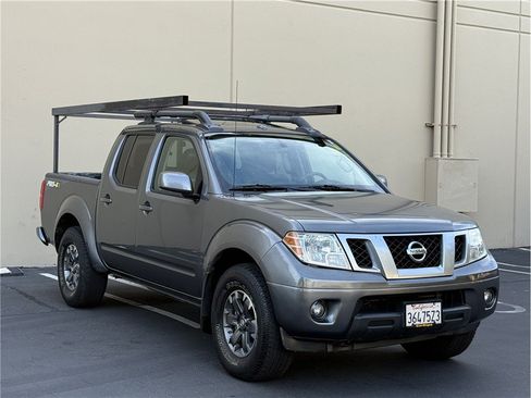 Used 2017 Nissan Frontier PRO-4X w/ Pro-4x Luxury Package AWD/4WD image 3