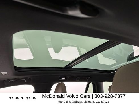 Used 2025 Volvo V60 B5 Cross Country Plus AWD/4WD image 22
