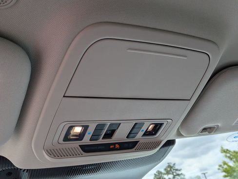 New 2026 Ford Explorer Platinum image 26