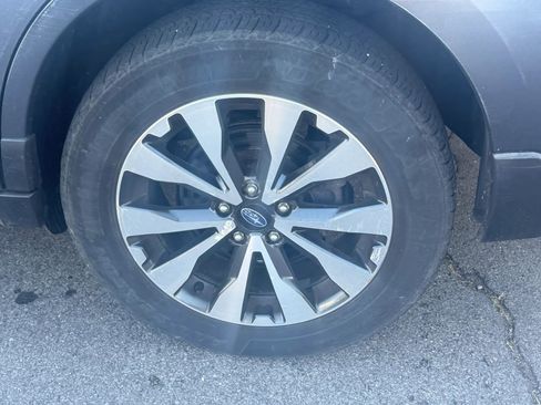 Used 2016 Subaru Outback 2.5i Limited AWD/4WD image 40