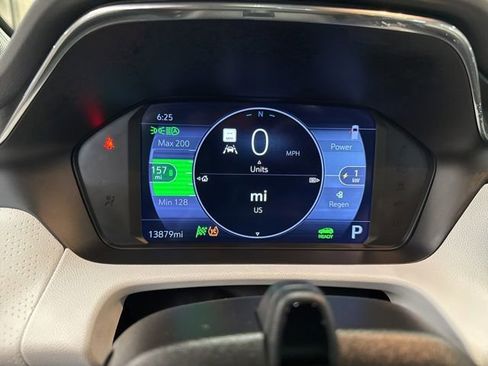 Used 2023 Chevrolet Bolt EUV Premier w/ Sun & Sound Package FWD image 13