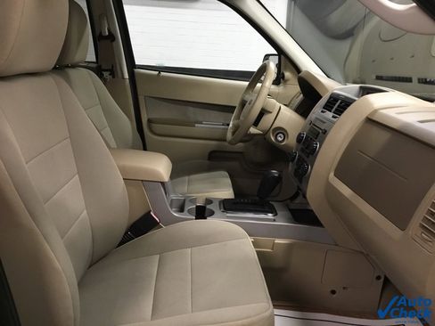Used 2011 Ford Escape XLT image 40