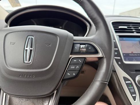 Used 2019 Lincoln Nautilus Reserve FWD image 26
