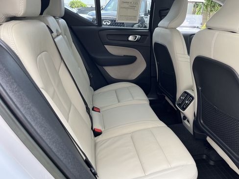 Used 2022 Volvo XC40 T5 Inscription w/ Advanced Package AWD/4WD image 19