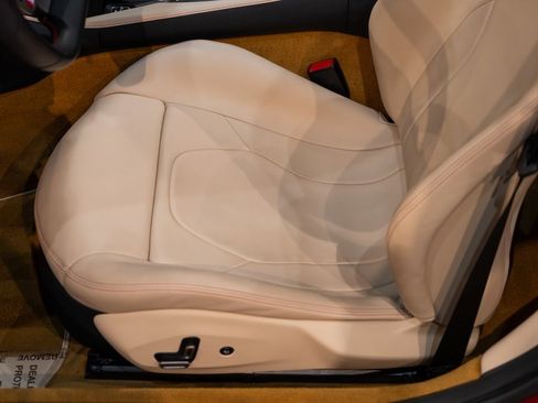 Certified 2023 Ferrari Portofino M image 24