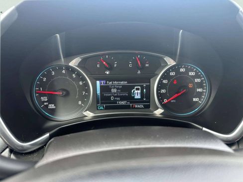 Used 2018 Chevrolet Equinox LT FWD image 18