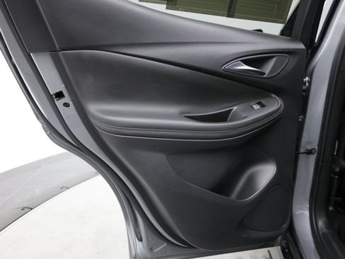 Used 2024 Buick Encore GX Sport Touring FWD image 27