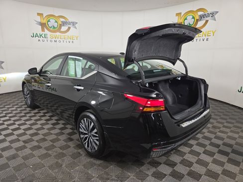 Used 2023 Nissan Altima 2.5 SV image 30