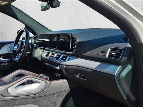 Used 2023 Mercedes-Benz GLE 53 AMG 4MATIC image 26