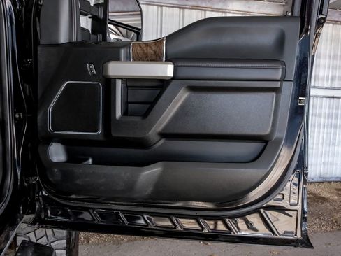 Used 2019 Ford F250 Lariat w/ Lariat Ultimate Package image 45