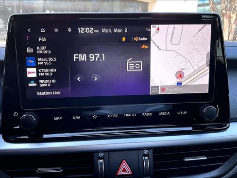 Used 2024 Kia Forte GT-Line image 31