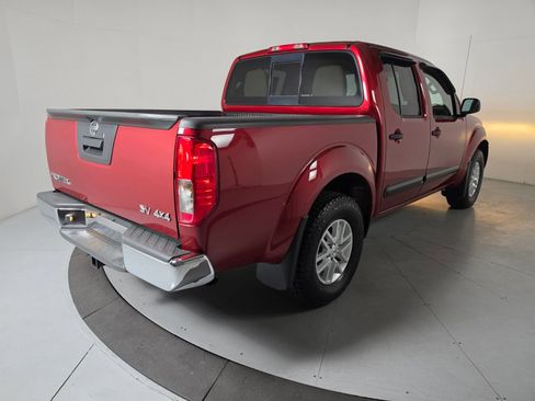 Used 2018 Nissan Frontier SV AWD/4WD image 5