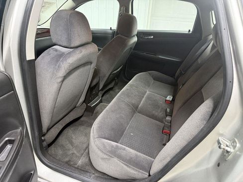 Used 2007 Chevrolet Impala LT FWD image 19