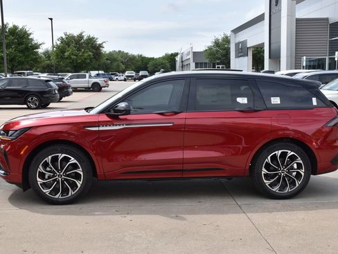 New 2026 Lincoln Nautilus Reserve AWD/4WD image 18