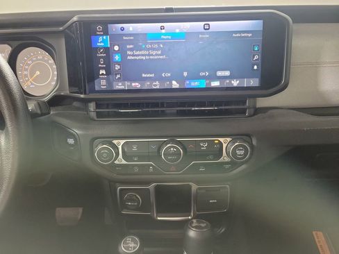 Used 2024 Jeep Wrangler Sport image 16