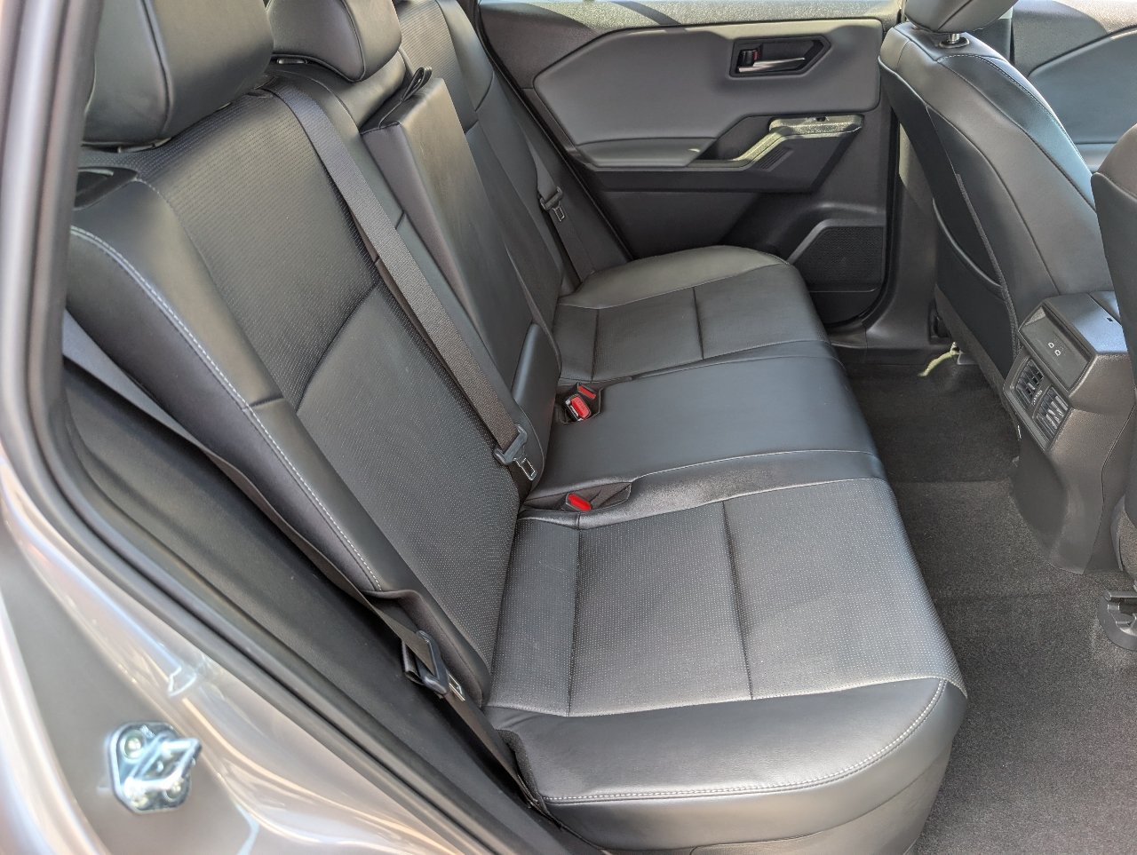 Used 2026 Toyota RAV4 XLE Premium FWD image 5