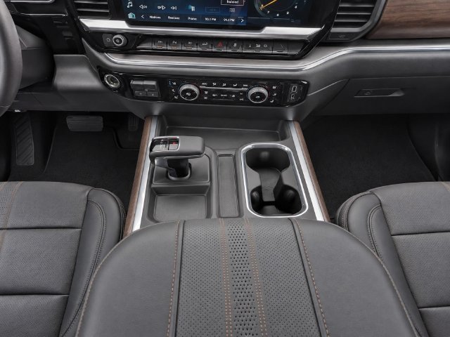 Used 2023 Chevrolet Silverado 1500 High Country w/ Technology Package AWD/4WD image 23