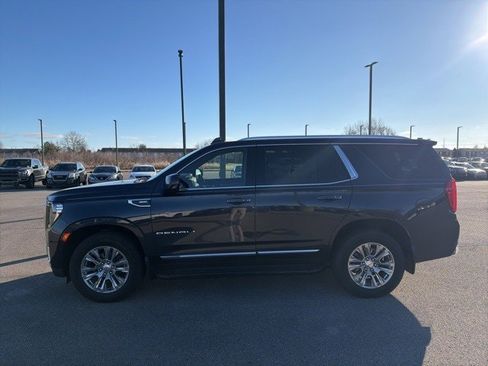 Used 2023 GMC Yukon Denali image 3
