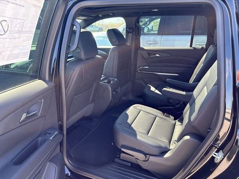 New 2026 Chevrolet Traverse LT w/ Sun and Wheel Package FWD image 16