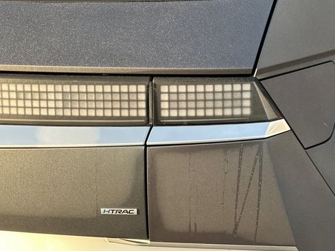 Used 2023 Hyundai Ioniq 5 Limited w/ Cargo Package image 32