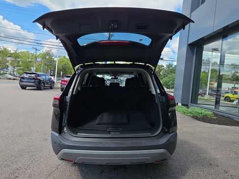 Used 2023 Nissan Rogue SV AWD/4WD image 11