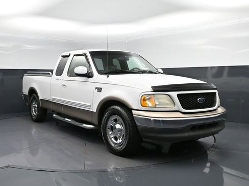 Used 2002 Ford F150 XLT image 9