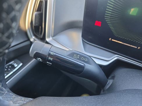 Certified 2024 Kia Sorento S image 25