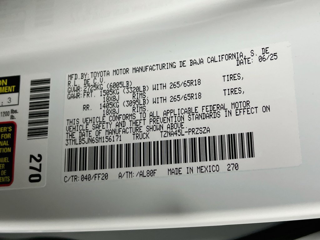 Certified 2025 Toyota Tacoma SR5 AWD/4WD image 29