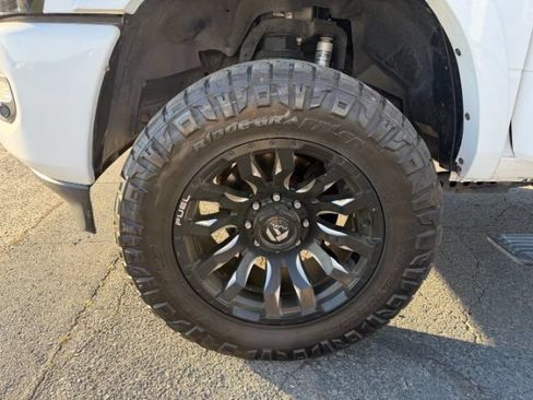 Used 2019 RAM 2500 Limited AWD/4WD image 16
