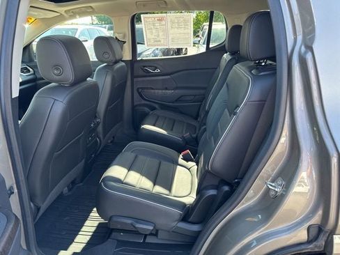 Used 2023 GMC Acadia Denali w/ Denali Technology Package AWD/4WD image 19