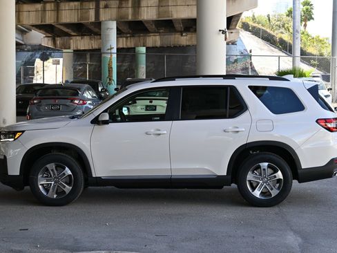 New 2026 Honda Pilot EX-L image 8