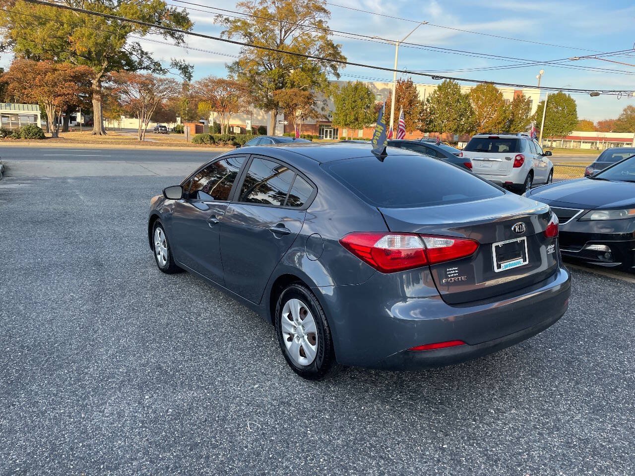 Used 2016 Kia Forte LX FWD image 6