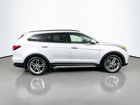 Used 2019 Hyundai Santa Fe XL FWD image 4