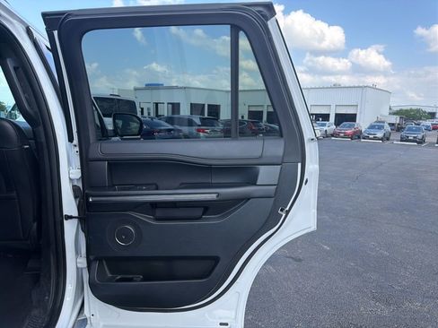 Used 2021 Ford Expedition XLT image 30