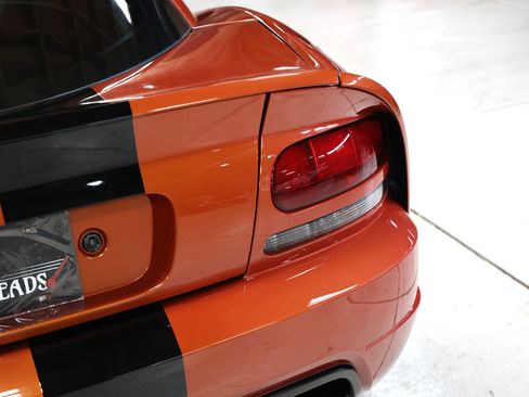 Used 2006 Dodge Viper SRT-10 RWD image 40